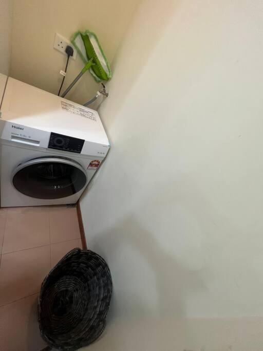 2Beds Seaview Straits Quay Comes With Carpark And Hothub Bagan Jermal Eksteriør billede