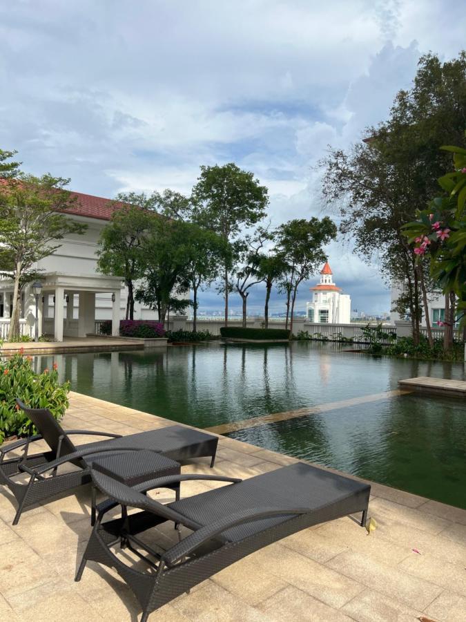 2Beds Seaview Straits Quay Comes With Carpark And Hothub Bagan Jermal Eksteriør billede