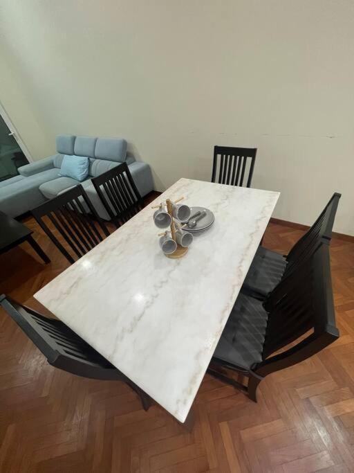 2Beds Seaview Straits Quay Comes With Carpark And Hothub Bagan Jermal Eksteriør billede