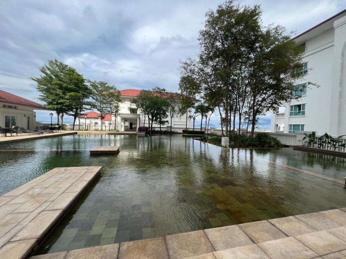 2Beds Seaview Straits Quay Comes With Carpark And Hothub Bagan Jermal Eksteriør billede